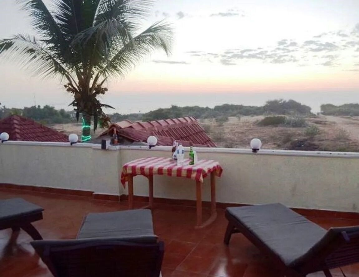 Панорама The V Beach Villa 2*